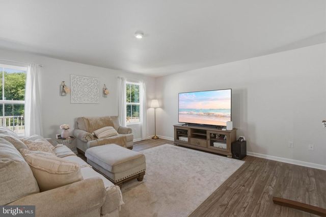 102 CISELEY DR, Sicklerville, NJ 08081