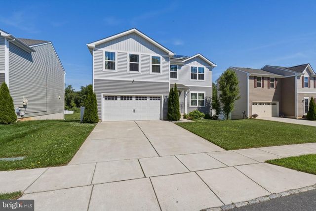 102 CISELEY DR, Sicklerville, NJ 08081