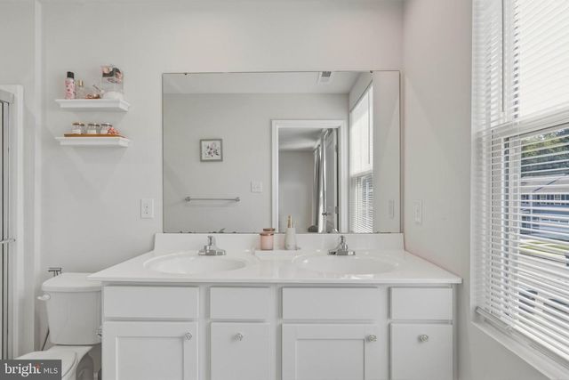 102 CISELEY DR, Sicklerville, NJ 08081