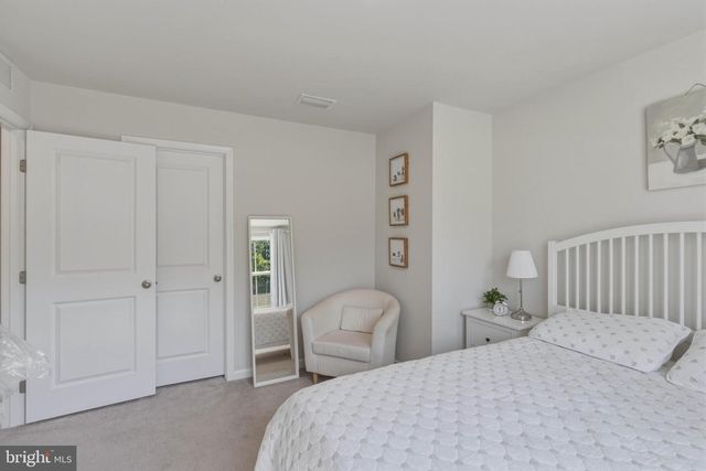 102 CISELEY DR, Sicklerville, NJ 08081