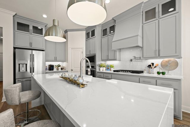 5192 Stonewater Dr, Gonzales, LA 70737