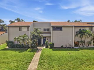 912 BYRON LANE 5C, Sarasota, FL 34243