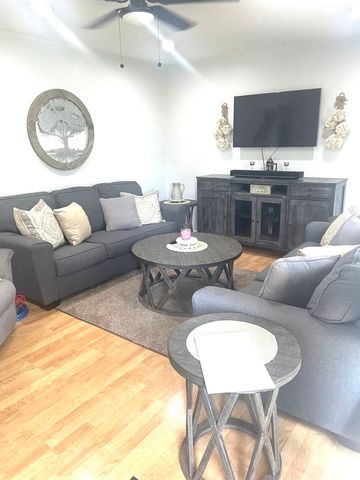 7401 W 113th Place, Worth, IL 60482