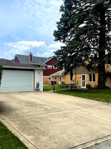7401 W 113th Place, Worth, IL 60482