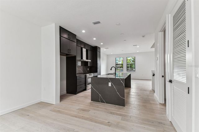 1218 E KAY STREET 3, Tampa, FL 33602