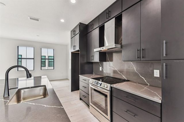 1218 E KAY STREET 3, Tampa, FL 33602