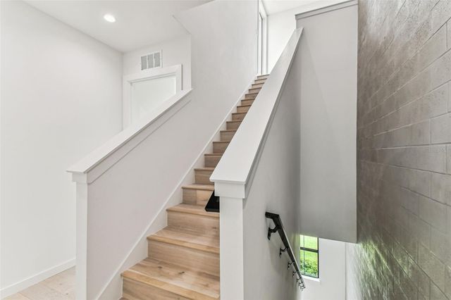 1218 E KAY STREET 3, Tampa, FL 33602