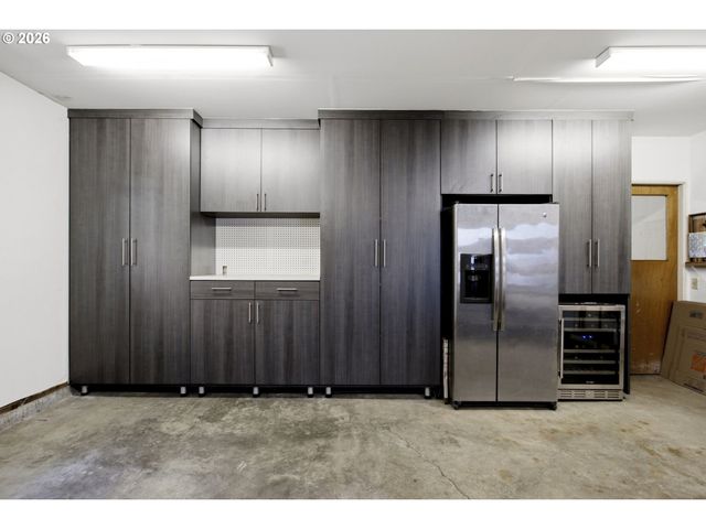 10770 Sw BUTNER Rd, Portland, OR 97225