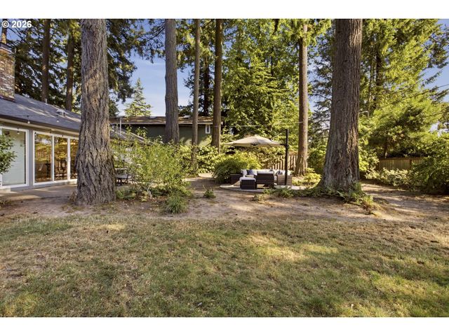 10770 Sw BUTNER Rd, Portland, OR 97225