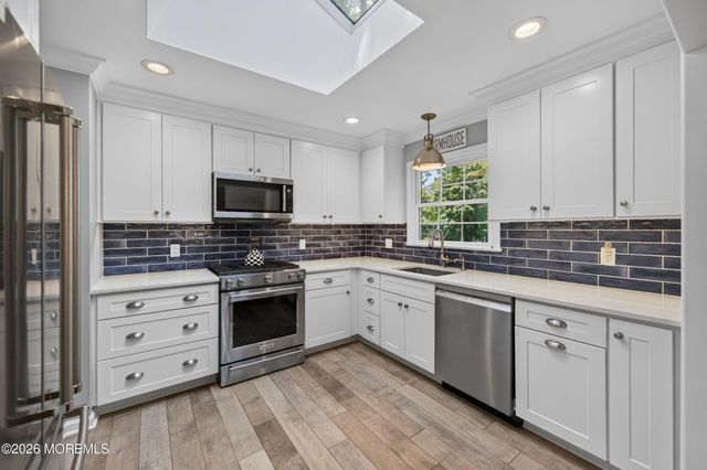 15 Mohawk Avenue, Red Bank, NJ 07701