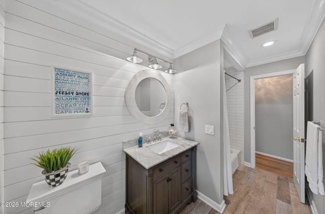 15 Mohawk Avenue, Red Bank, NJ 07701