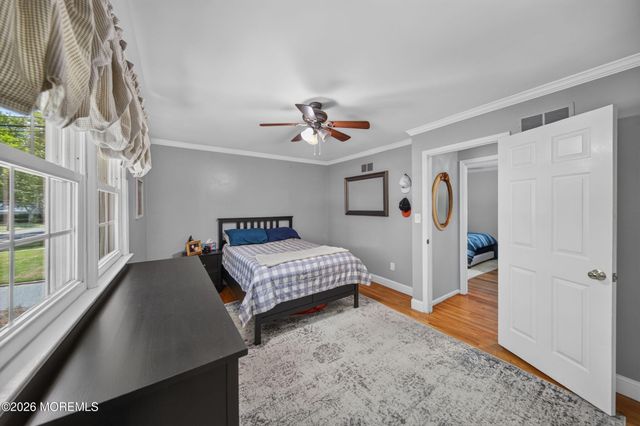 15 Mohawk Avenue, Red Bank, NJ 07701