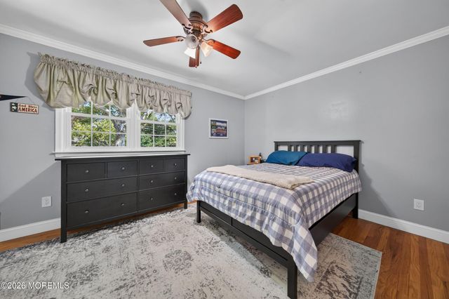 15 Mohawk Avenue, Red Bank, NJ 07701