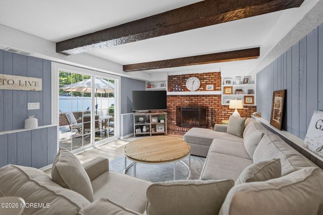 15 Mohawk Avenue, Red Bank, NJ 07701