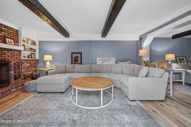 15 Mohawk Avenue, Red Bank, NJ 07701