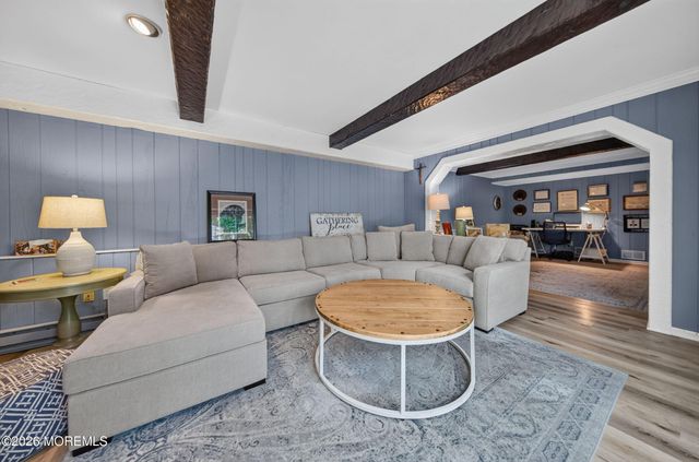 15 Mohawk Avenue, Red Bank, NJ 07701