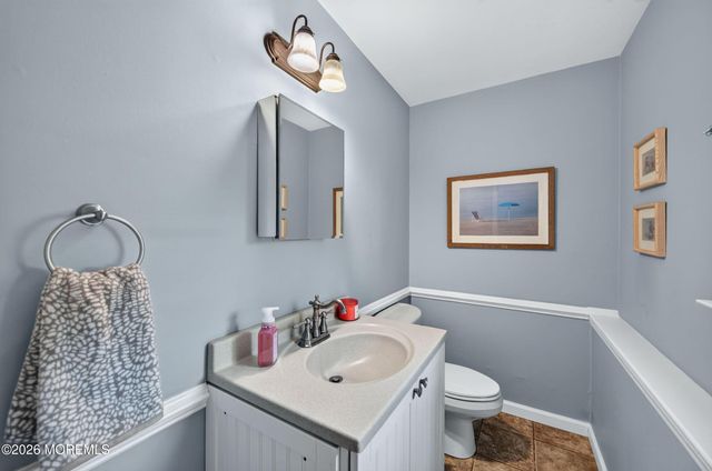 15 Mohawk Avenue, Red Bank, NJ 07701