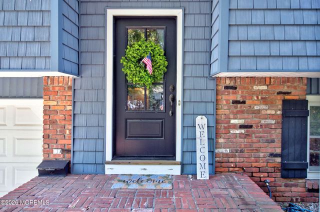 15 Mohawk Avenue, Red Bank, NJ 07701