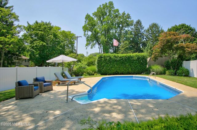 15 Mohawk Avenue, Red Bank, NJ 07701