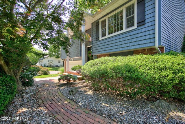 15 Mohawk Avenue, Red Bank, NJ 07701