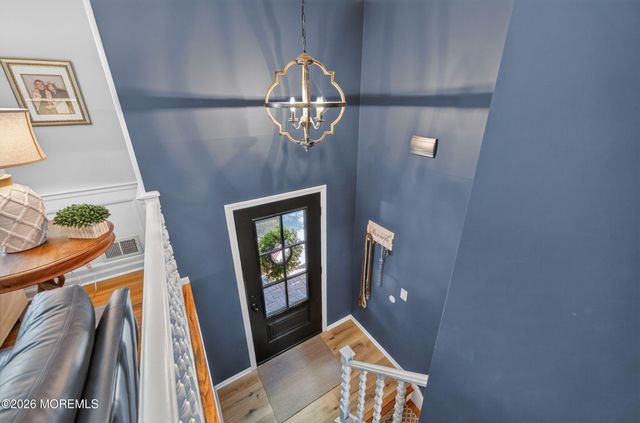 15 Mohawk Avenue, Red Bank, NJ 07701
