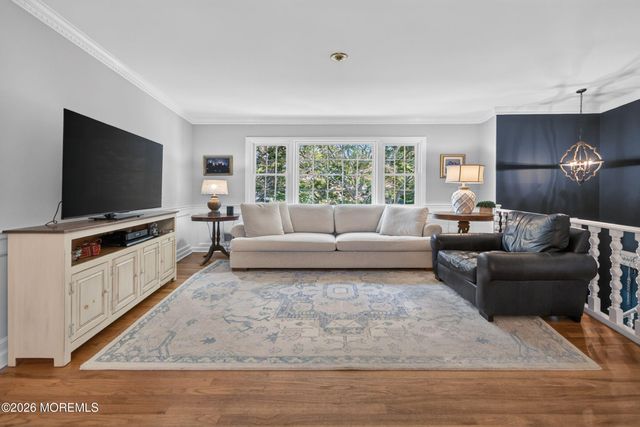 15 Mohawk Avenue, Red Bank, NJ 07701