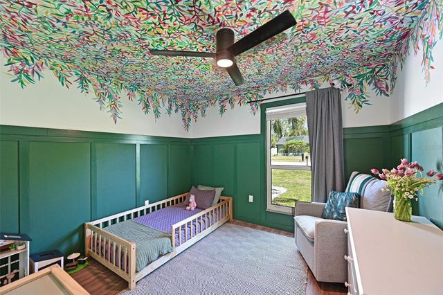 910 PLUM TREE LANE, Sarasota, FL 34243