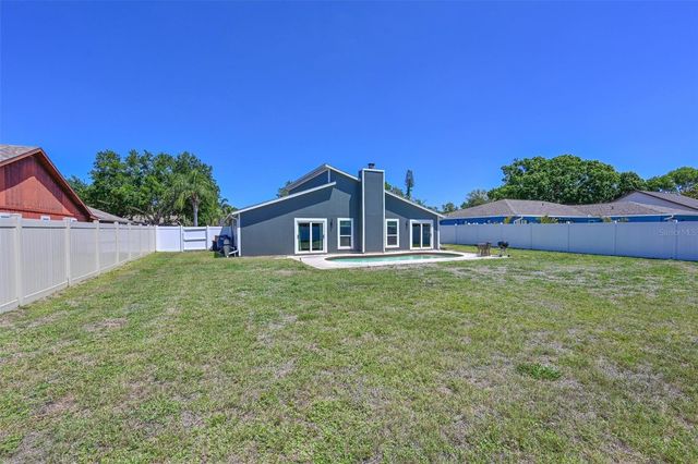 910 PLUM TREE LANE, Sarasota, FL 34243