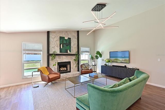 910 PLUM TREE LANE, Sarasota, FL 34243