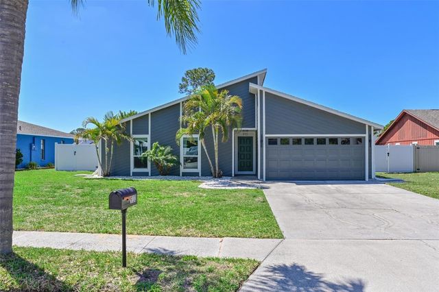 910 PLUM TREE LANE, Sarasota, FL 34243