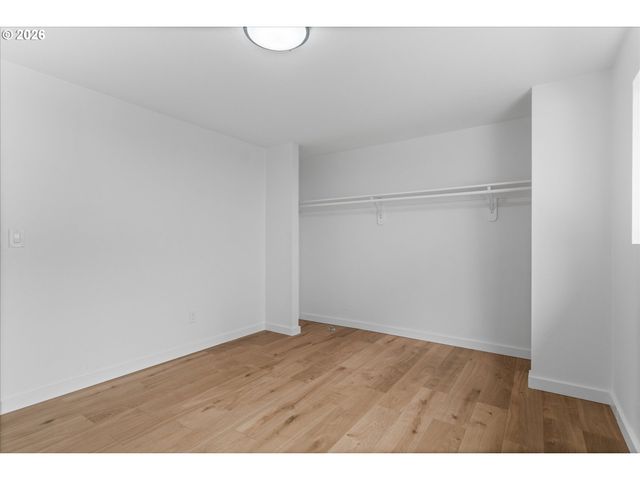 604 S VERMONT St, Portland, OR 97219