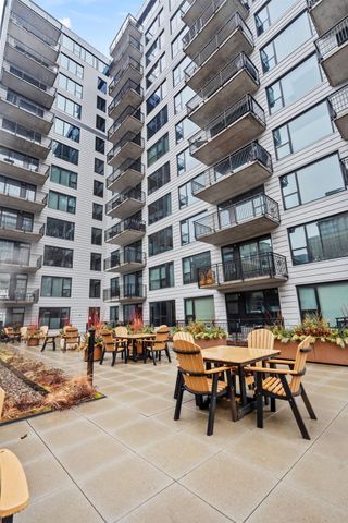 740 Portland Avenue 906, Minneapolis, MN 55415