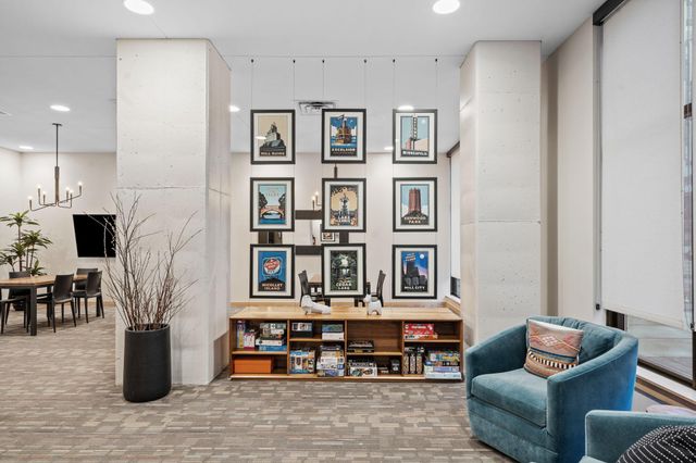 740 Portland Avenue 906, Minneapolis, MN 55415