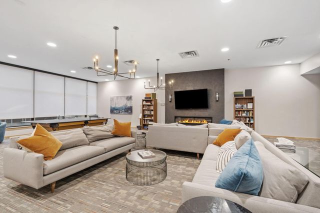 740 Portland Avenue 906, Minneapolis, MN 55415