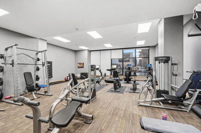 740 Portland Avenue 906, Minneapolis, MN 55415