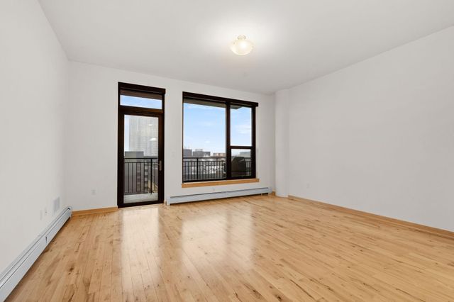 740 Portland Avenue 906, Minneapolis, MN 55415