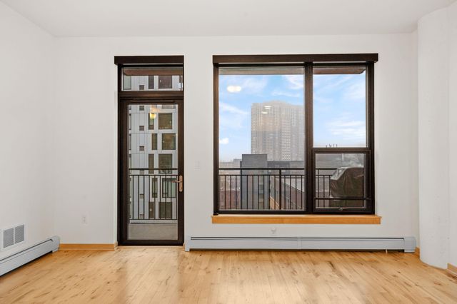 740 Portland Avenue 906, Minneapolis, MN 55415