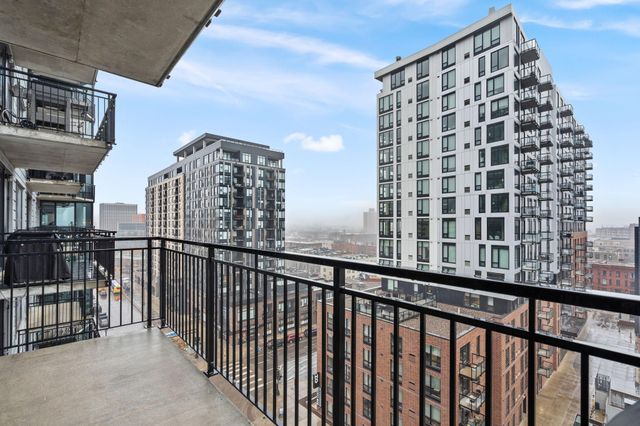 740 Portland Avenue 906, Minneapolis, MN 55415