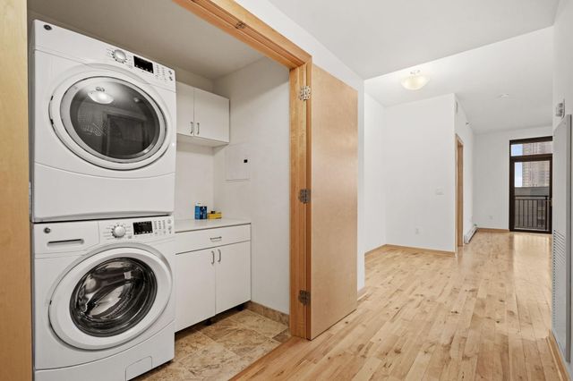 740 Portland Avenue 906, Minneapolis, MN 55415