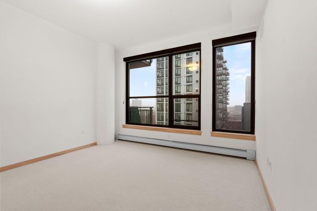 740 Portland Avenue 906, Minneapolis, MN 55415