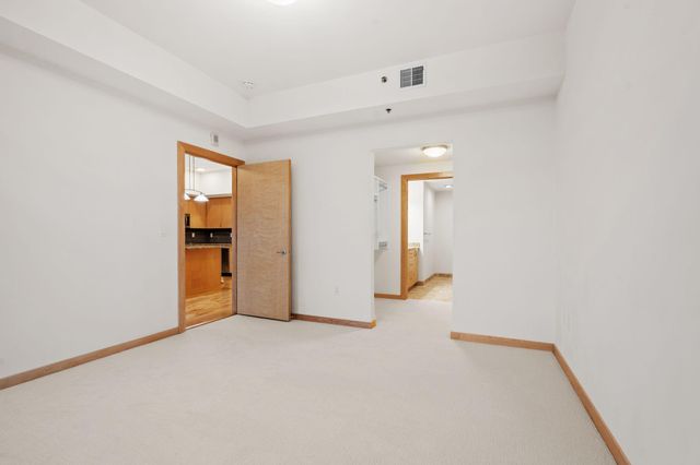 740 Portland Avenue 906, Minneapolis, MN 55415