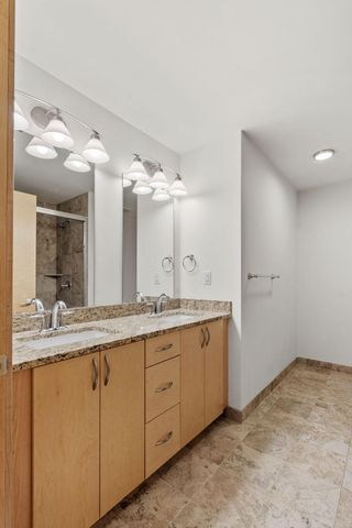 740 Portland Avenue 906, Minneapolis, MN 55415