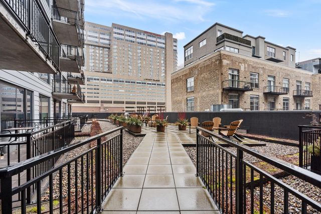 740 Portland Avenue 906, Minneapolis, MN 55415