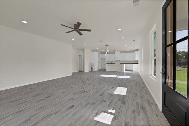 2902 Walnut Street, Greenville, TX 75401