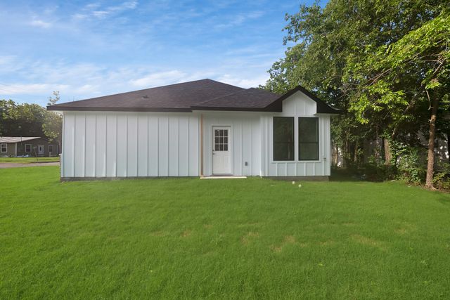 2902 Walnut Street, Greenville, TX 75401