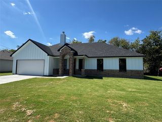 2902 Walnut Street, Greenville, TX 75401