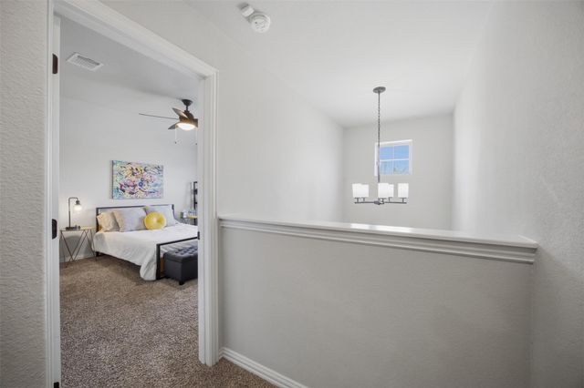 152 Rosling DR, Buda, TX 78610