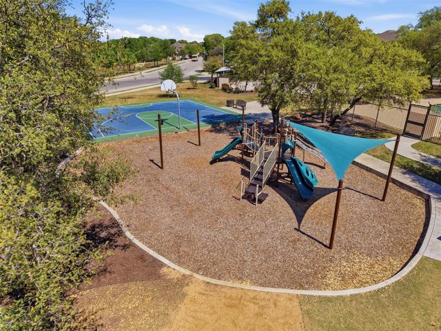 152 Rosling DR, Buda, TX 78610