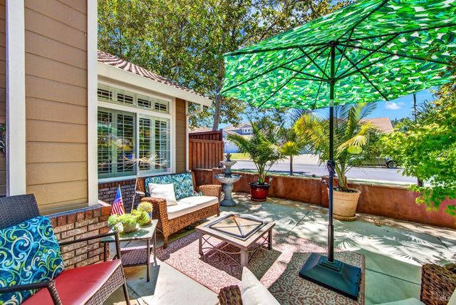 413 Crownpointe Cir, Vacaville, CA 95687