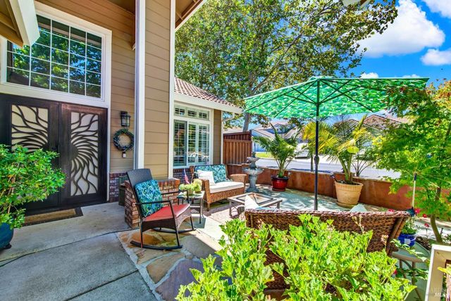 413 Crownpointe Cir, Vacaville, CA 95687